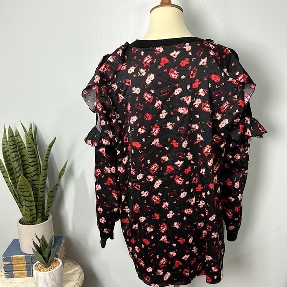 Lane Bryant floral top - Picture 5 of 8